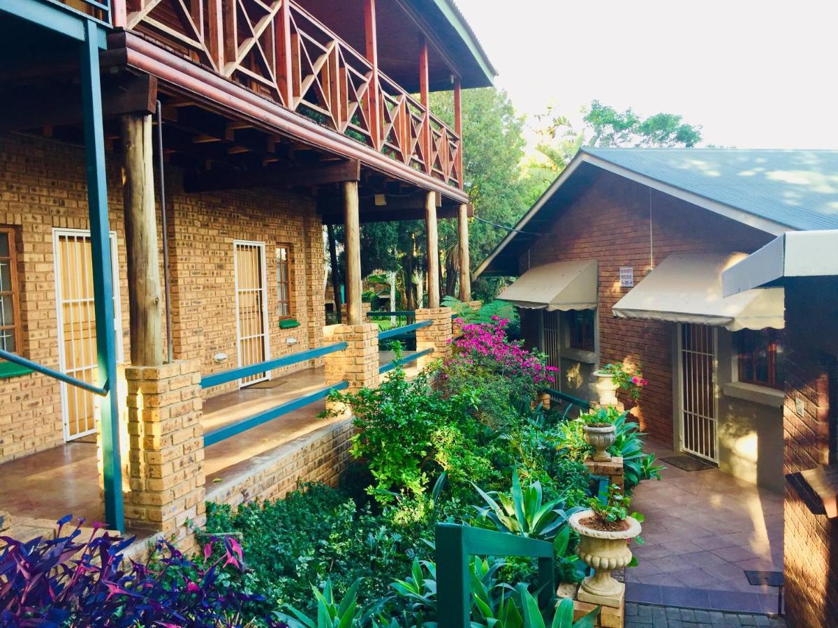 Amper Bo Guest House Pretoria-Noord Exterior foto